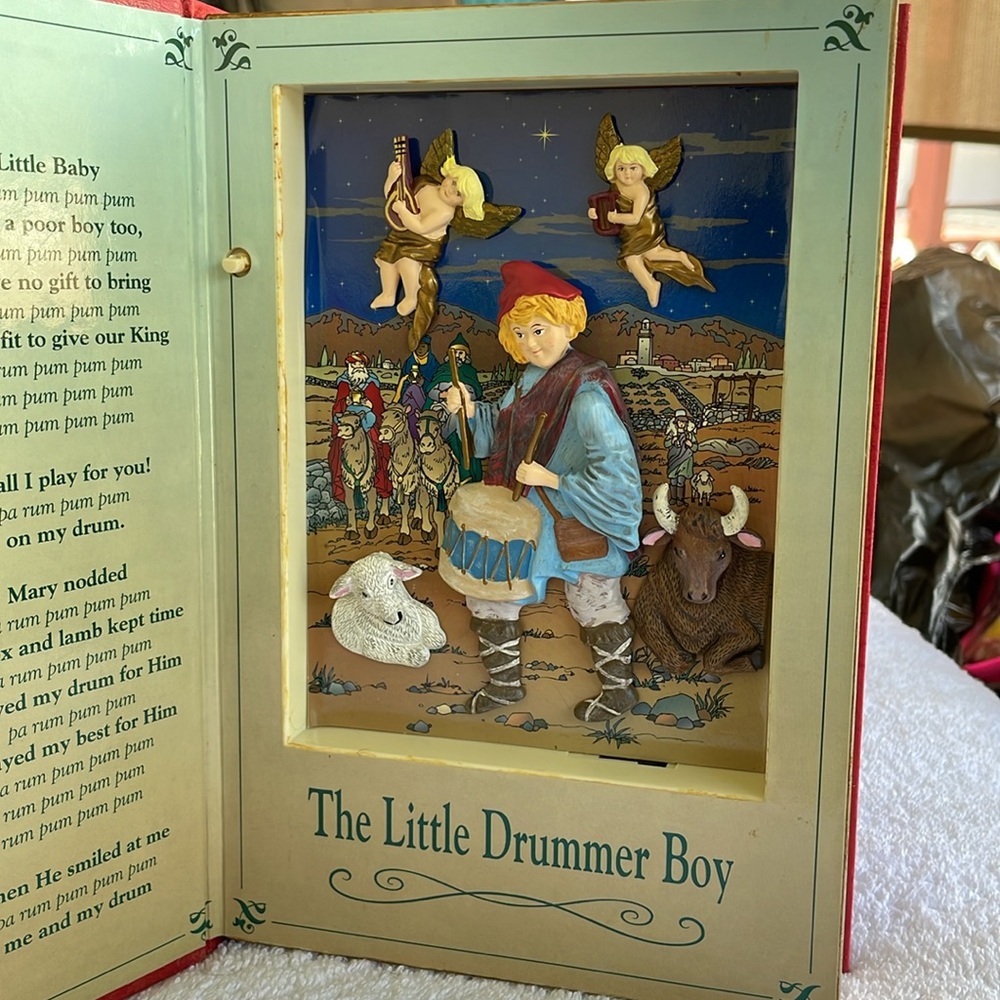 Mr. Christmas ~The Little Drummer Boy~ Animated Musical Book Vintage Red…